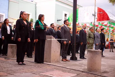 Huamantla mantiene homenajes cívicos diarios durante el mes patrio