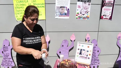 A más de nueve años del feminicidio en Torreón, el dolor se vuelve resistencia: familiares y colectivo de víctimas exigen reparación del daño para el hijo de Serymar