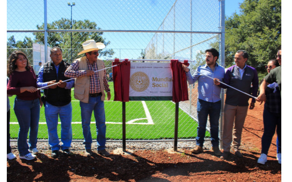 Entregan en Yauhquemehcan cancha de Fútbol 5