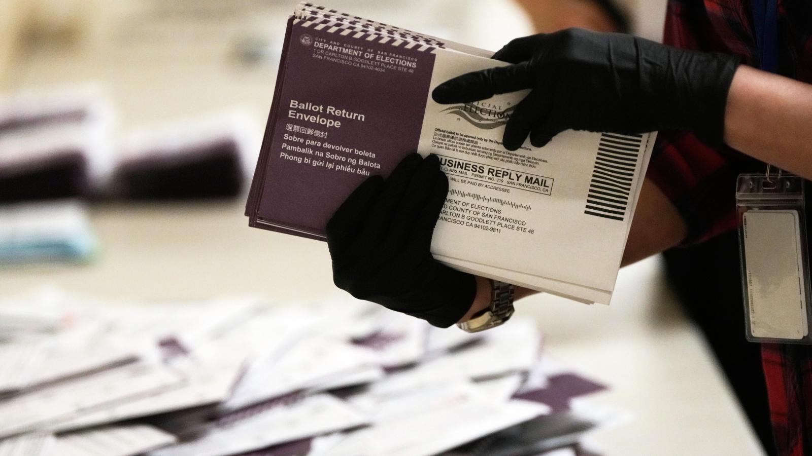US appeals court upholds injunction that blocks Trump’s order to create a federal voter list
