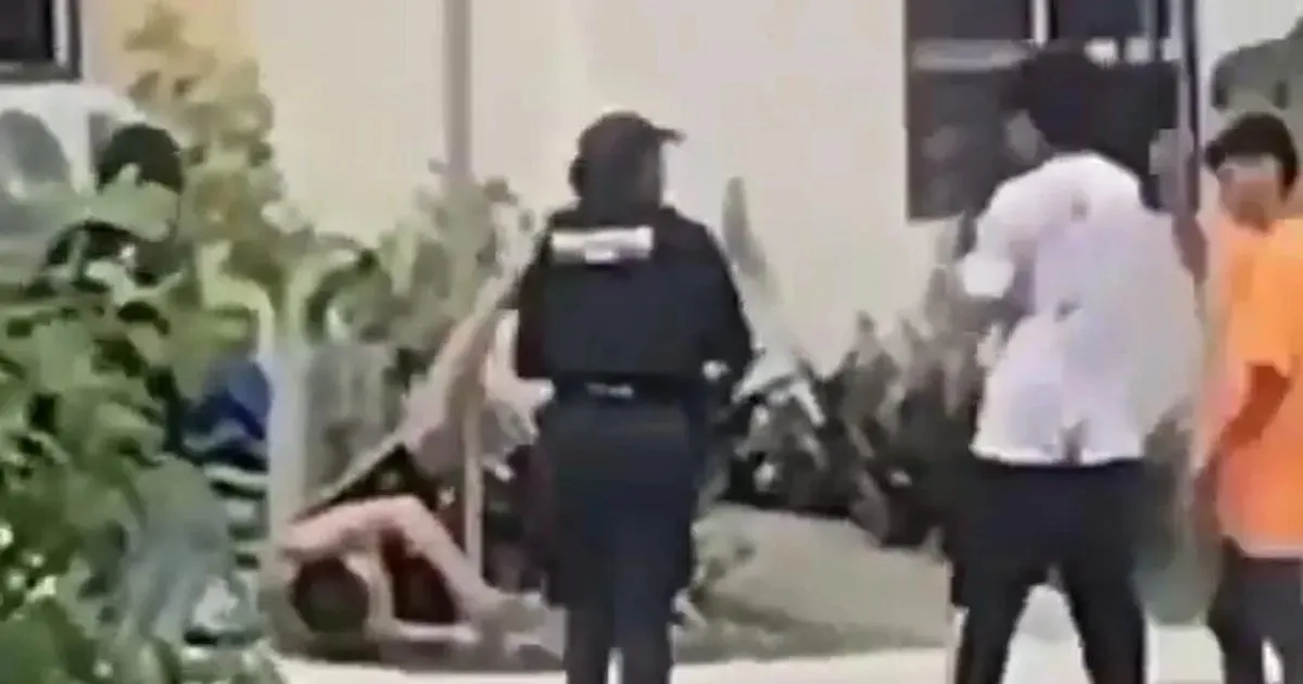 Hombre resulta hospitalizado tras caer de un tercer piso | NewsRadar México