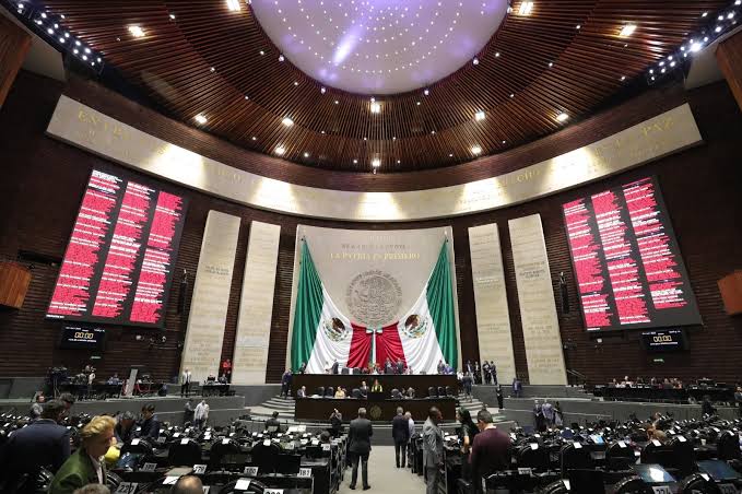 Reforma de doble nacionalidad en México: Monreal pide analizarla con responsabilidad y sin adelantar postura