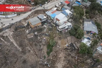 40 viviendas afectadas por deslizamiento de tierra en Colonia 3 de Octubre #Tijuana