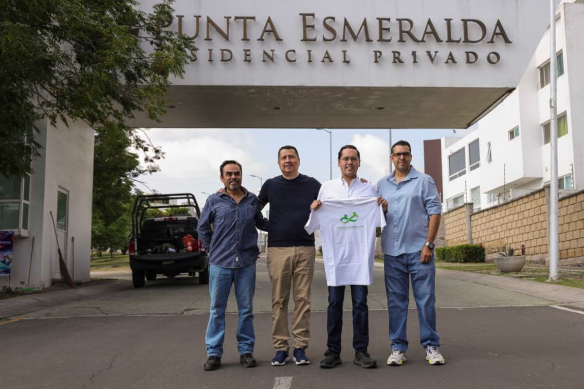 Chepe Guerrero encabeza jornada de limpieza en fraccionamiento Punta Esmeralda
